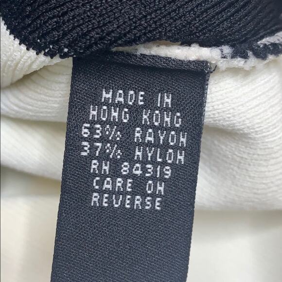 Cyrus Black and White Geometric Tank Top - Picture 6 of 7